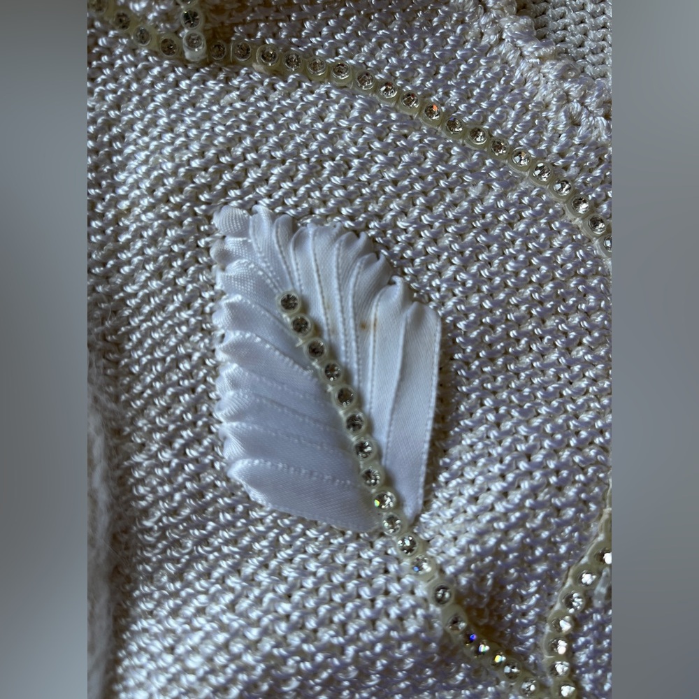 Fluffy Lido New York vintage angora fuzzy white cream sweater rhinestones vneck - Picture 3 of 4